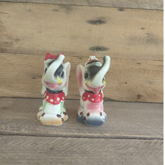 Vintage 1950s Anthropomorphic Kitschy Elephant Salt & Pepper Shakers Trunks Up - Picture 5 of 9